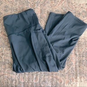 Champion Target Cropped Leggings